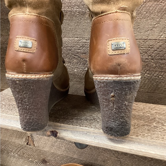 Australia Luxe Collective “Mona” Suede Shearling Wedge Boots – Size 8 - Picture 9 of 11